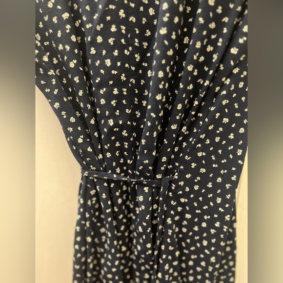 Brandy Melville Floral Wrap Dress - Picture 8 of 8
